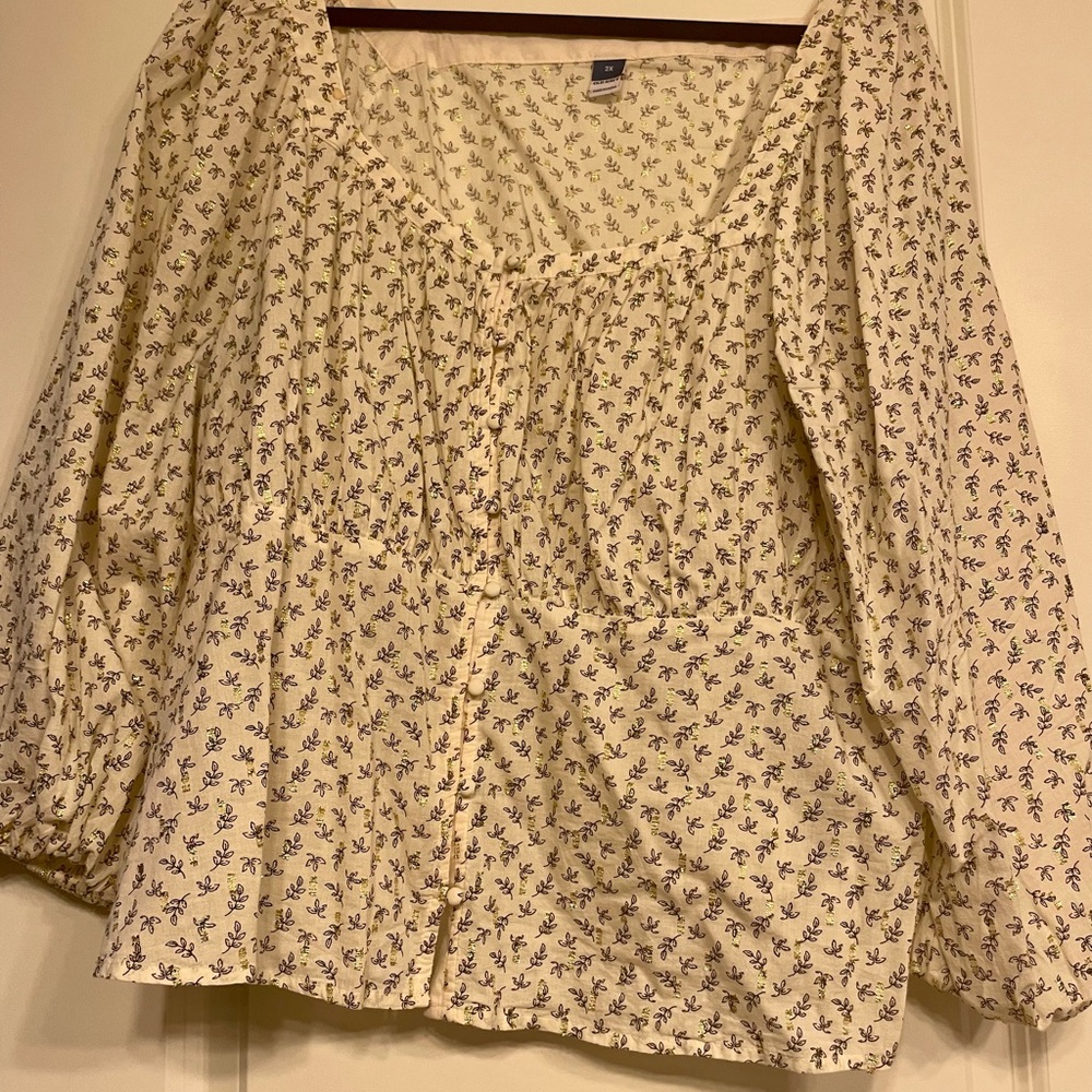 Old Navy cinched top with gold stitching size:2x